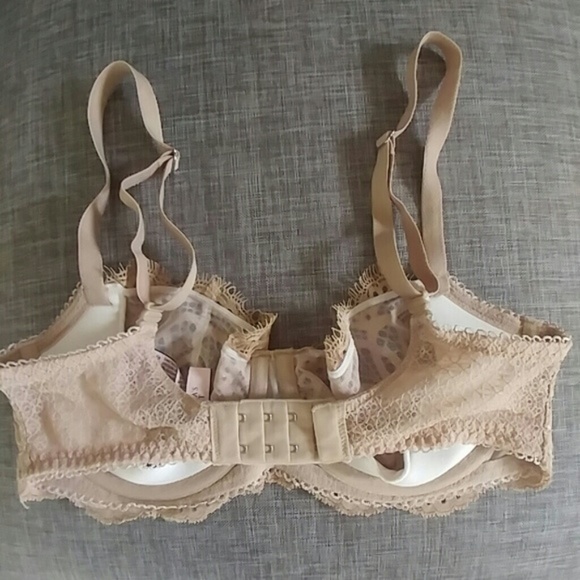 34D Victoria's Secret Nude Lace Dream Angels Bra - Picture 5 of 5